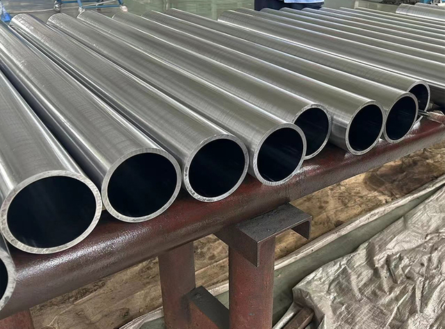 ASTM A519 1020 1026 1045 1518 1524 冷拔无缝珩磨碳钢管